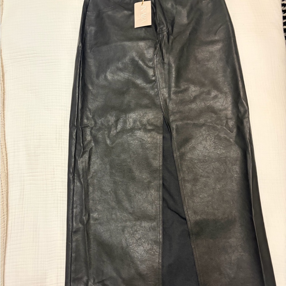 Elegant Black Faux Leather Skirt